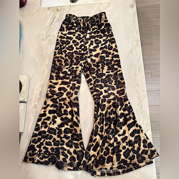 Cheetah print flare leggings girls MEDIUM - Picture 1 of 3